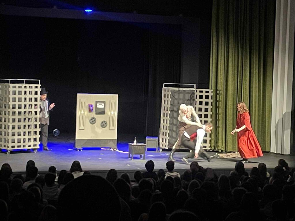 „Frankenstein” w Teatrze Adria