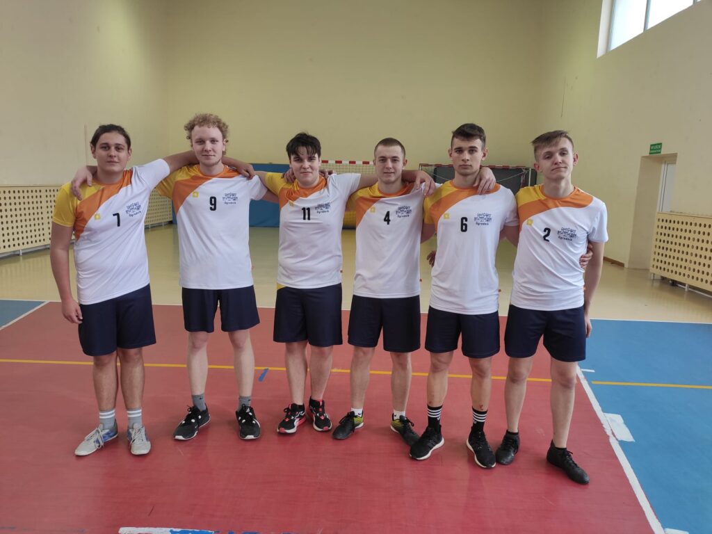 Trzecie miejsce w Mistrzostwach Powiatu w Piłce Siatkowej Chłopców